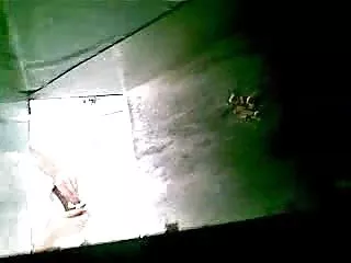 Porno ženu uhvatiti i ući u skrivena kućni retro porn video