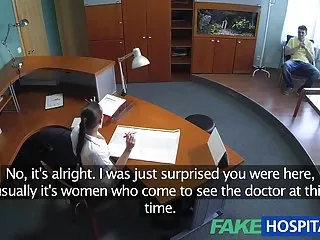 Seksi medicinska sestra liječi bolesnika hard office seks lažni hub