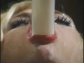 Djevojke su pili 800 ejakulacije u 15 minuta (mix) gledati kćer porno djevojke